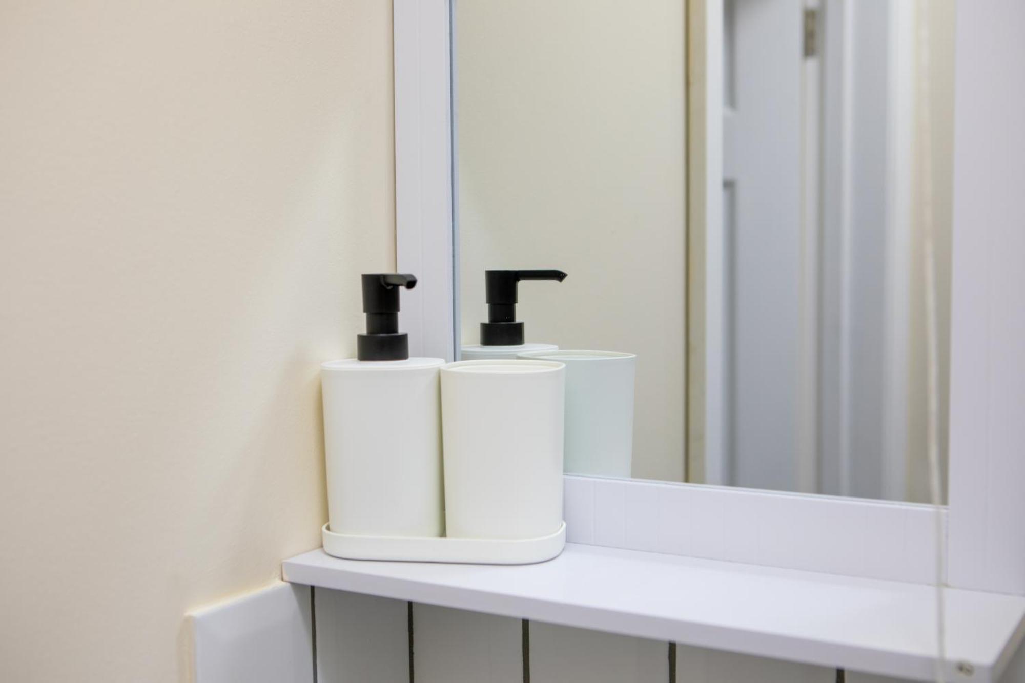 Modern Apartment Free Off Road Parking 2X Double Rooms Suite 11 Nottingham Buitenkant foto