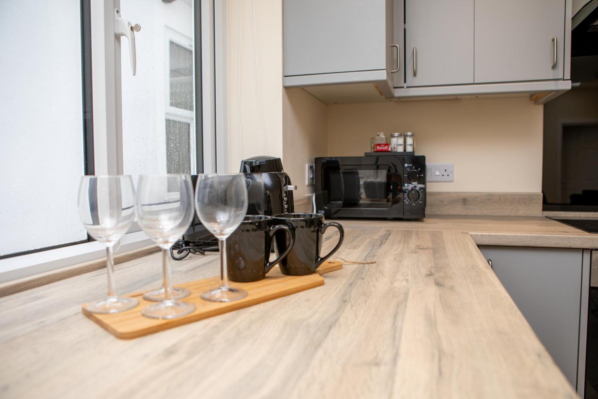Modern Apartment Free Off Road Parking 2X Double Rooms Suite 11 Nottingham Buitenkant foto