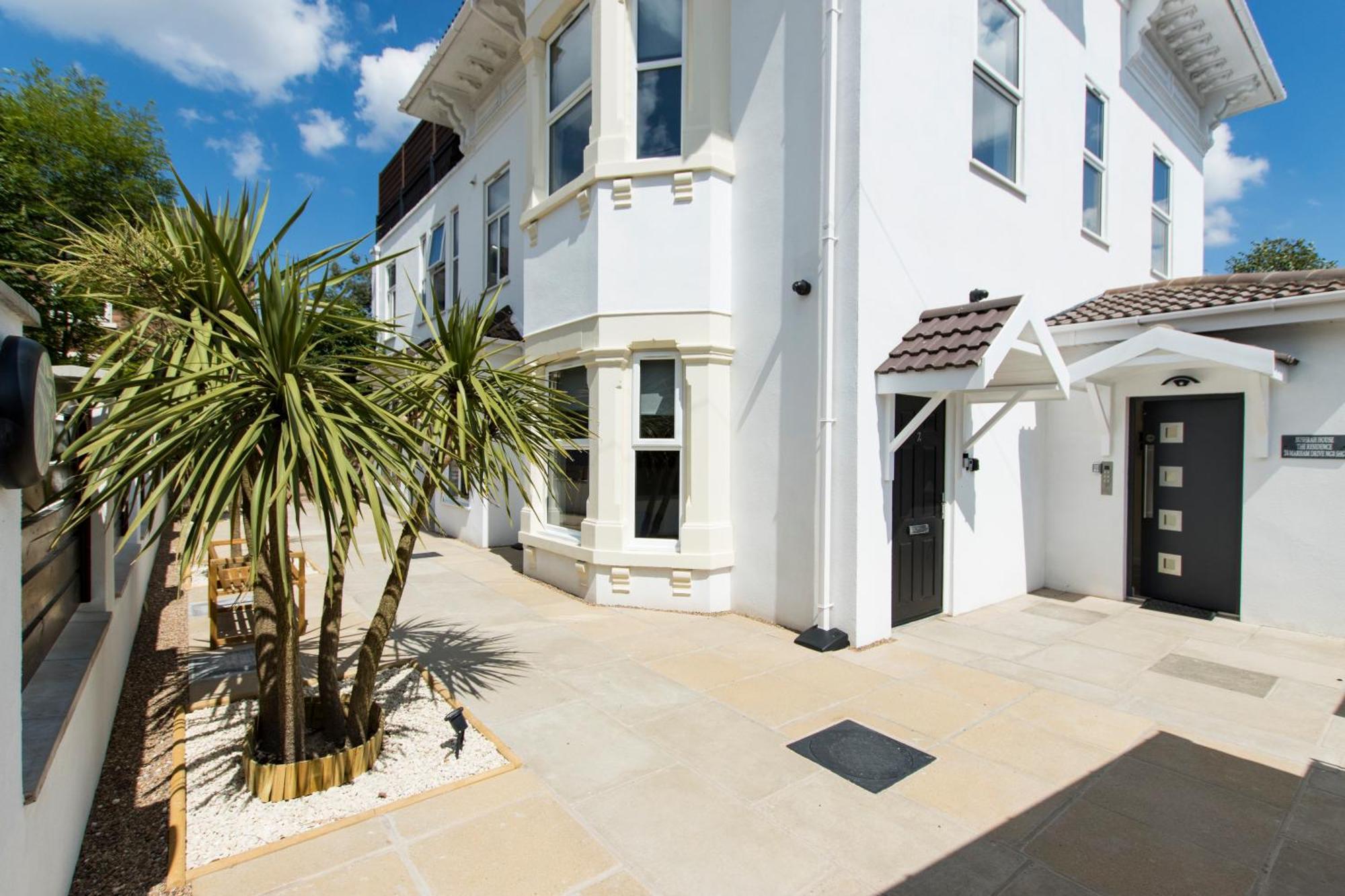 Modern Apartment Free Off Road Parking 2X Double Rooms Suite 11 Nottingham Buitenkant foto